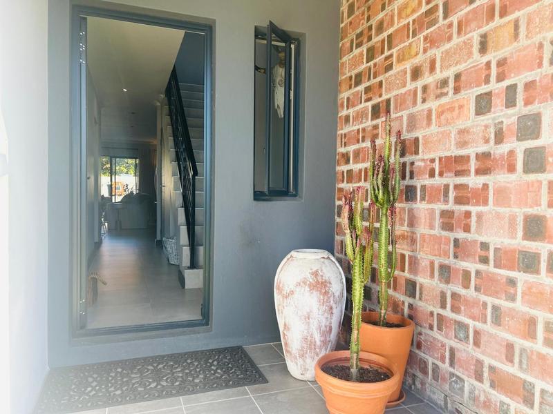3 Bedroom Property for Sale in De Zoete Inval Western Cape